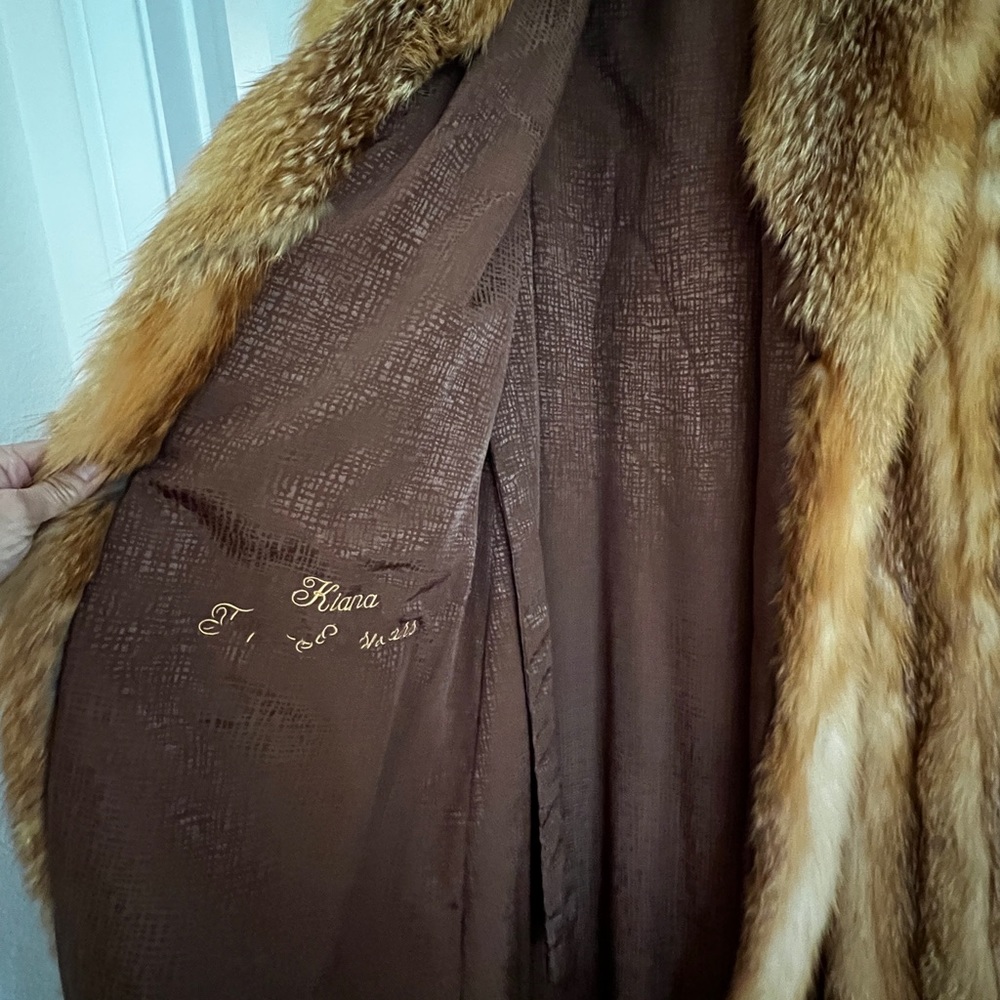 Full length fox fur coat purchase in Aspen CO. worn 1 time. - Picture 14 of 16